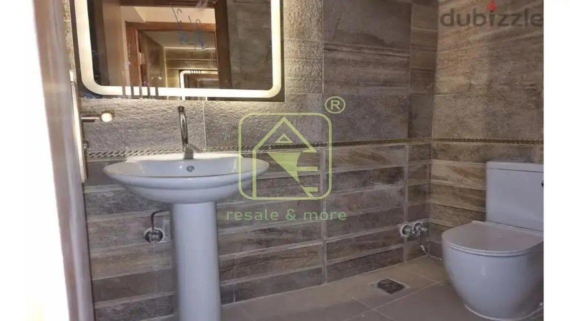 شقة مميزة بسعر مناسب للاستثمار