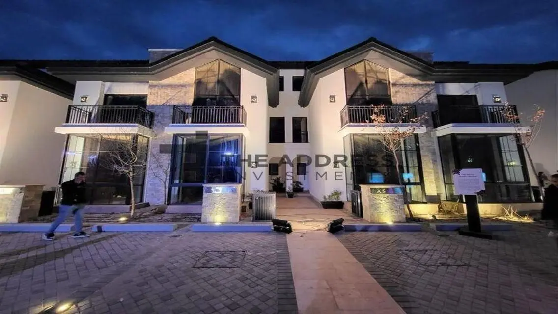 Luxurious Villa with Spacious Layout in Prime Cairo Location