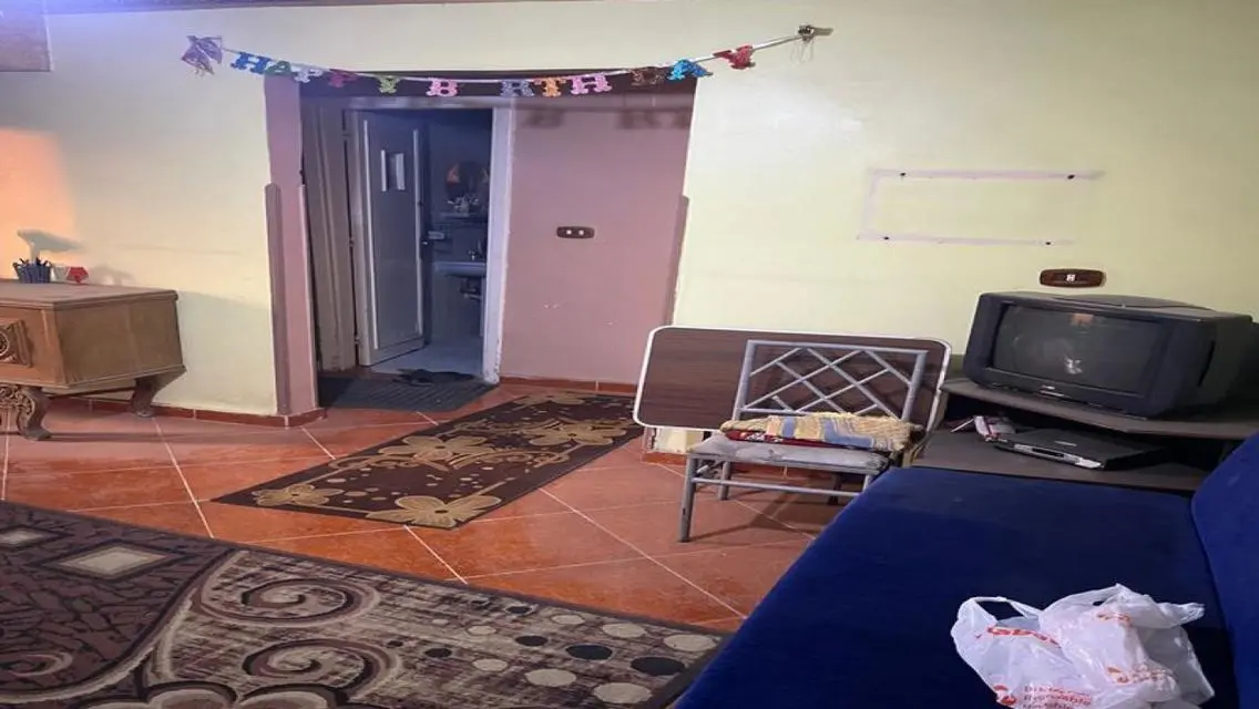 شقة فاخرة في المعادي بسعر مغري