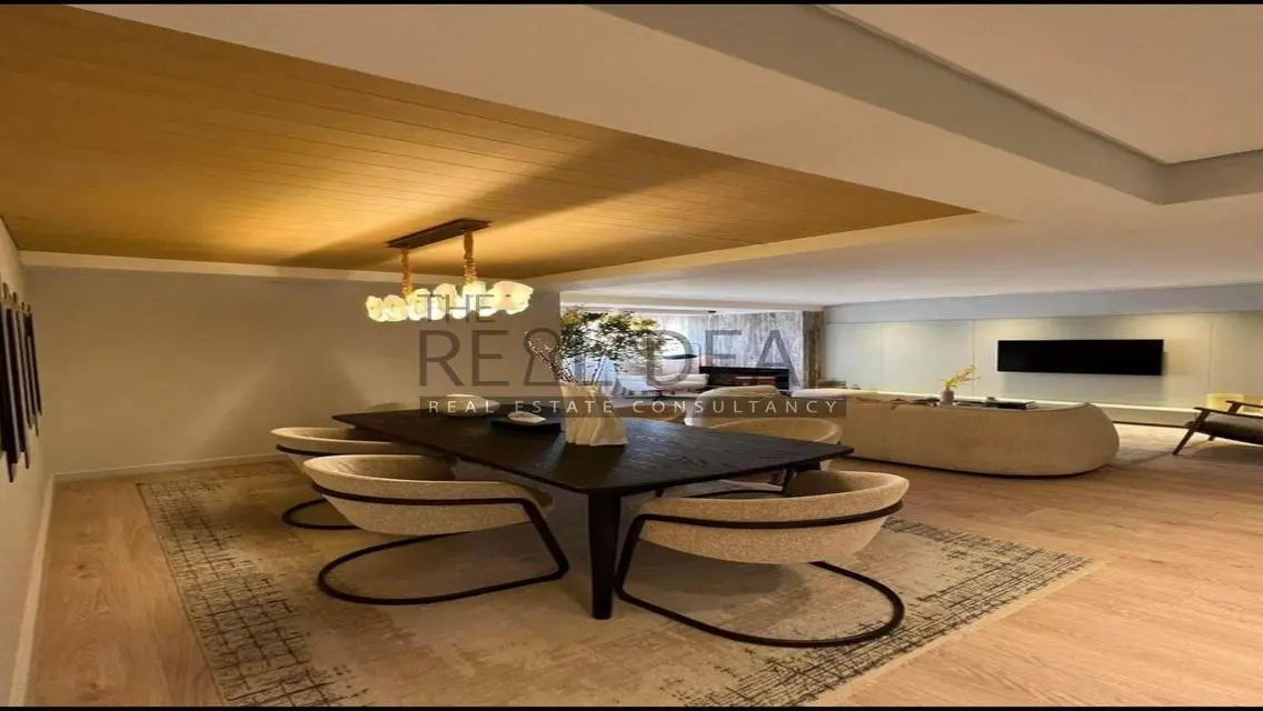 Luxury Villa for Sale with Private Pool and Garden