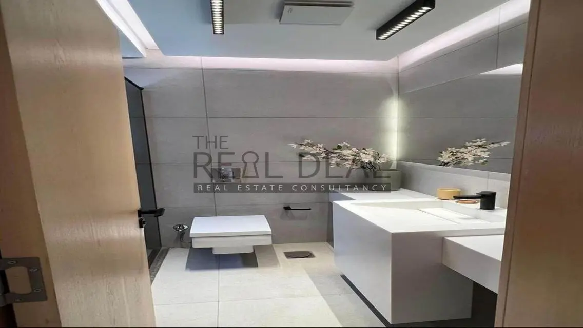 Luxury Villa for Sale with Private Pool and Garden