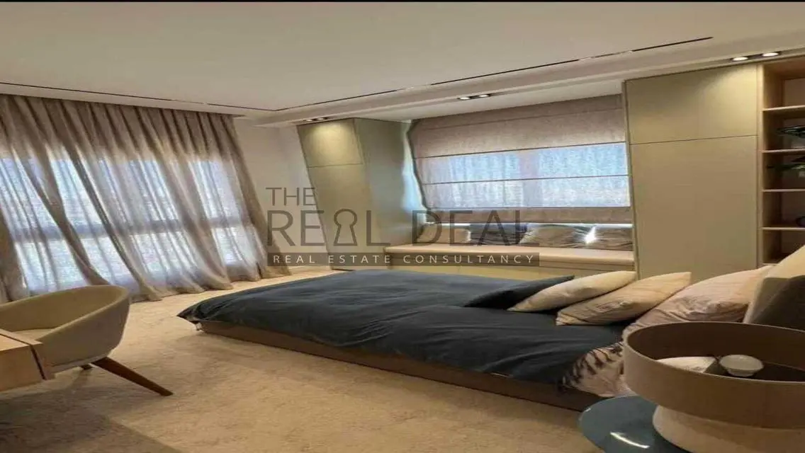Luxury Villa for Sale with Private Pool and Garden
