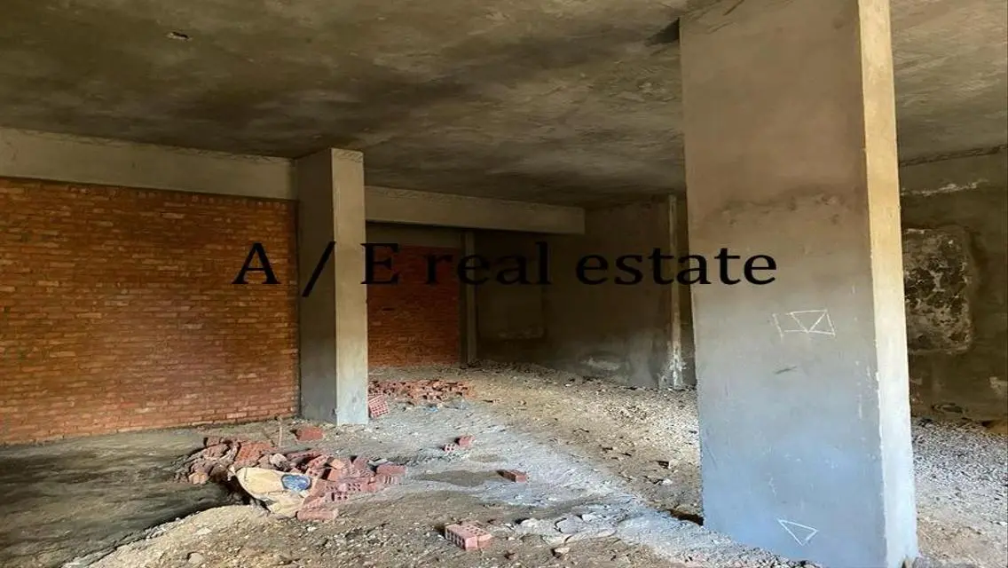 شقة فاخرة مع حديقة خاصة