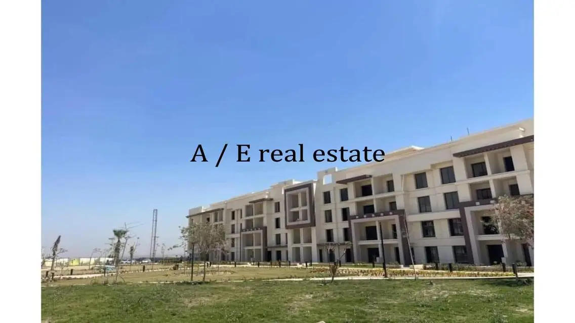 شقة فاخرة مع حديقة خاصة