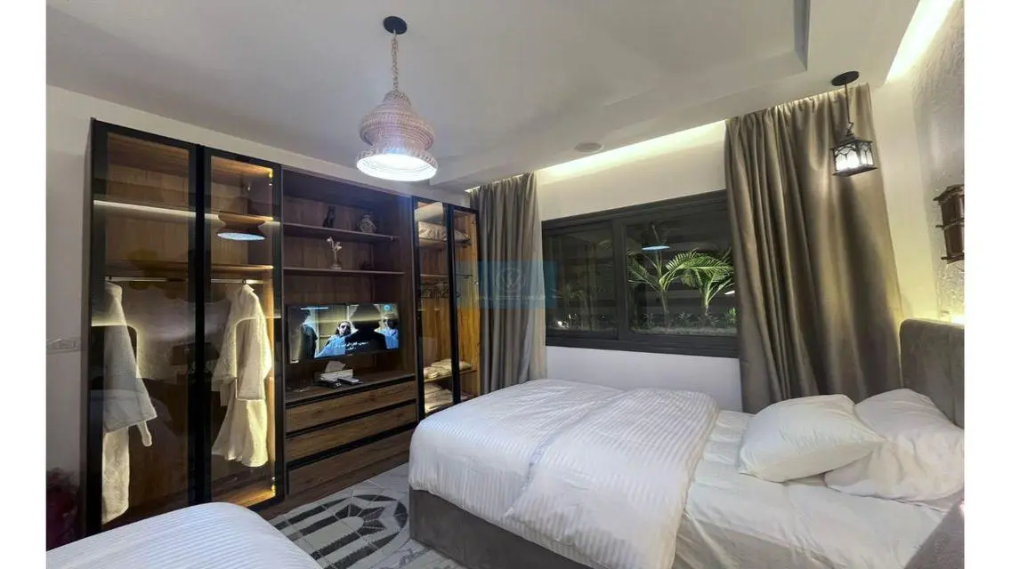Stunning Lakeside Apartment for Rent