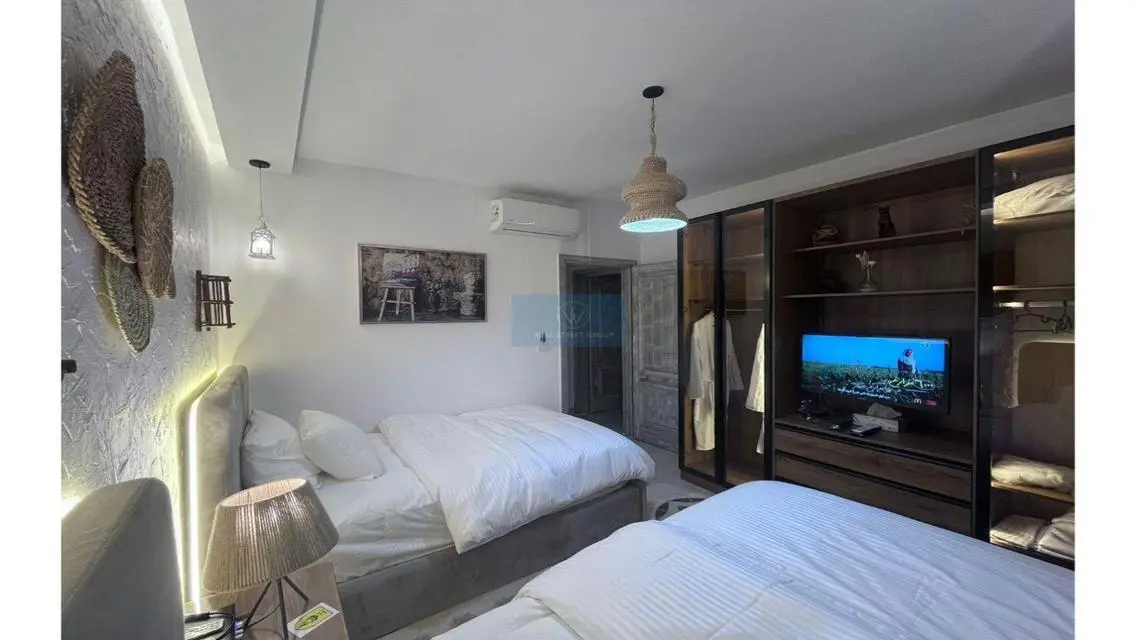 Stunning Lakeside Apartment for Rent