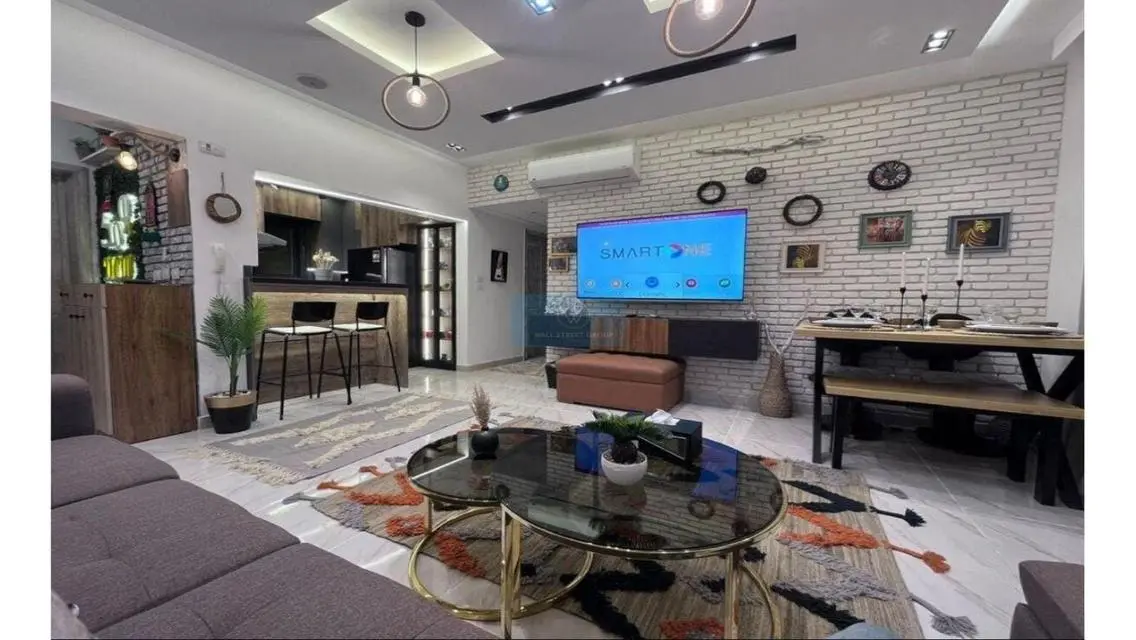 Stunning Lakeside Apartment for Rent