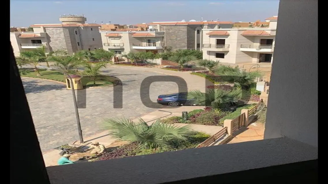 وحدة فاخرة في مول وسط المدينة مع حديقة خاصة
