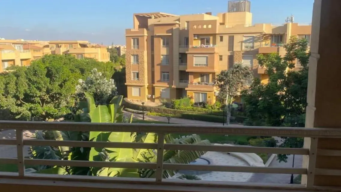 شقة فاخرة مع شرفة وحارس أمن