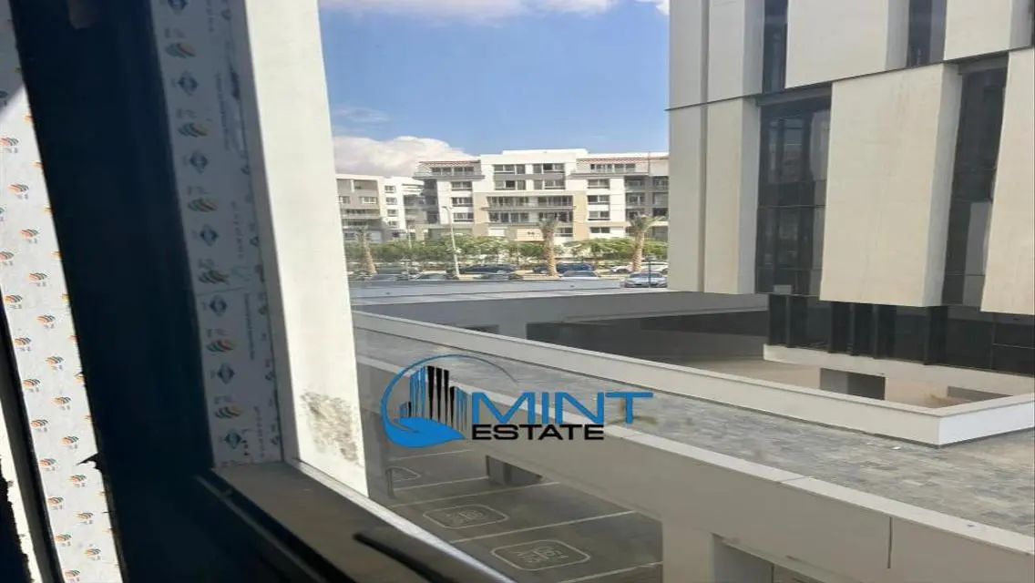 Premium Office in Hyde Park Business District