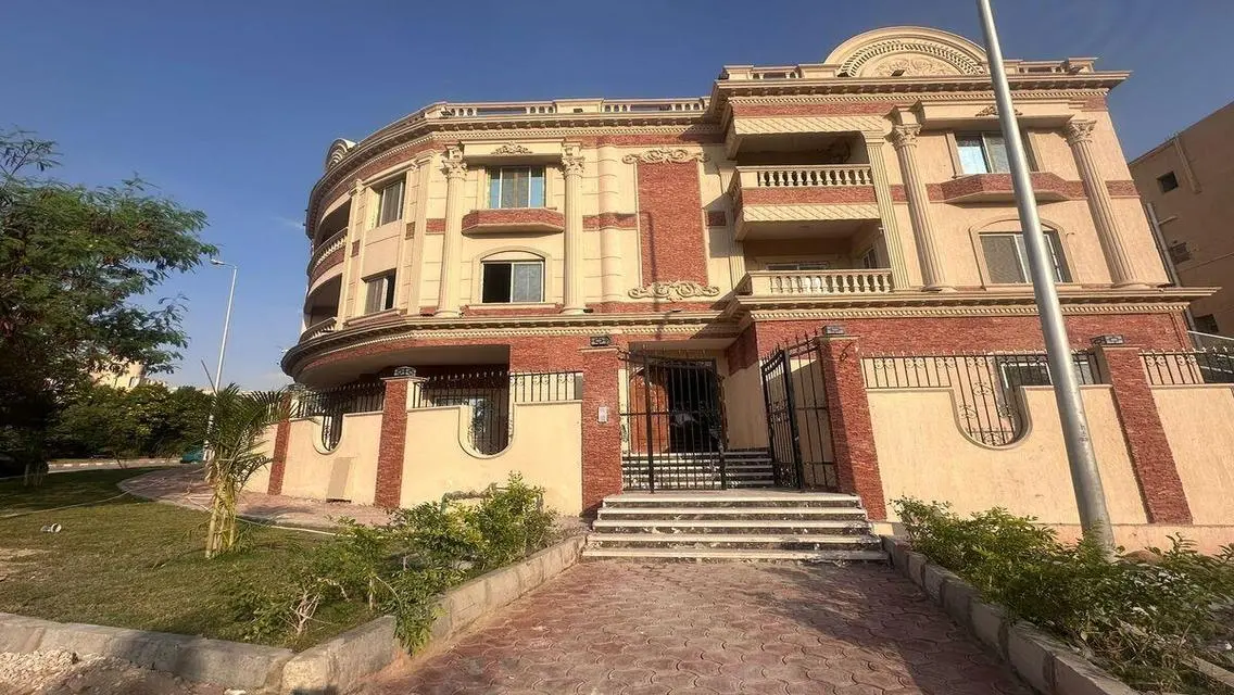 Luxury Apartment for Sale with Balcony