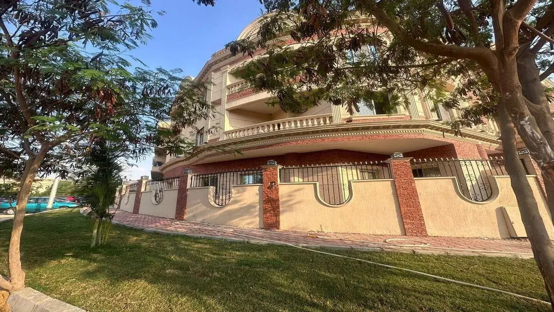 Luxury Apartment for Sale with Balcony
