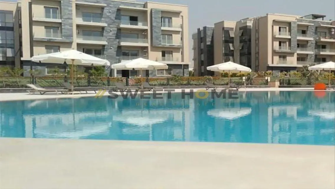 Luxurious Apartment for Sale with Ample Space