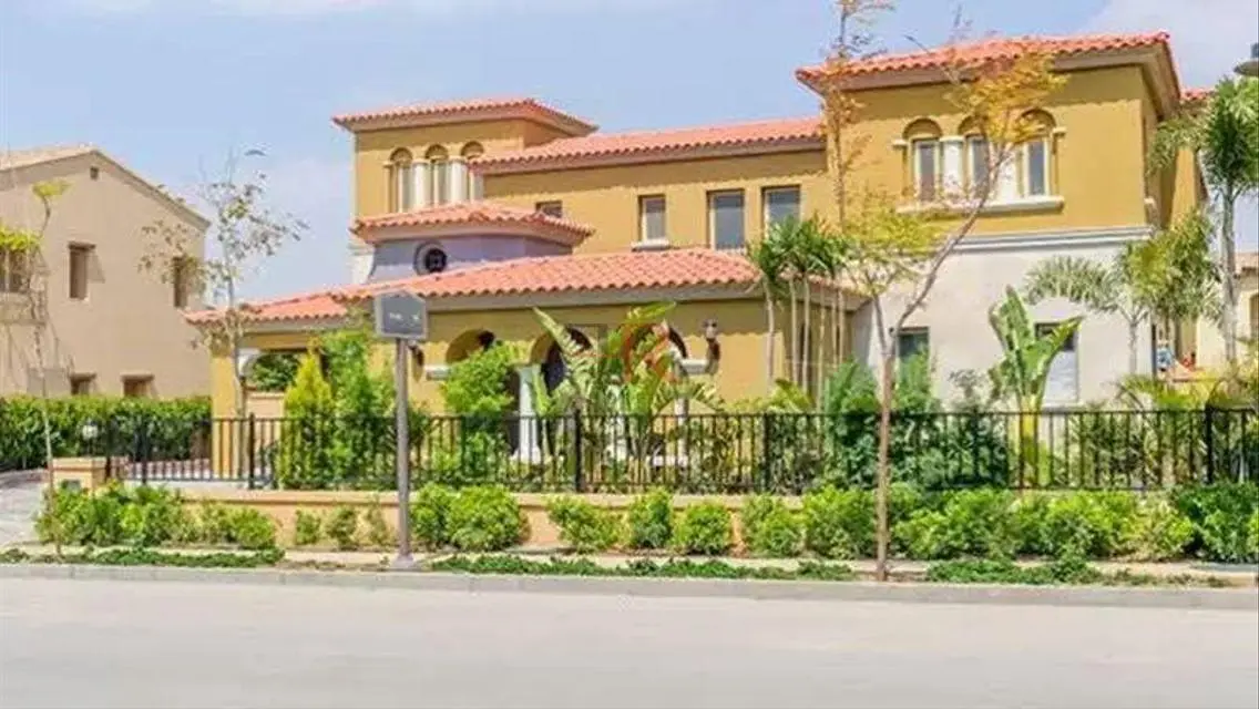 Luxury Apartment with Stunning Views in a Prime Location
