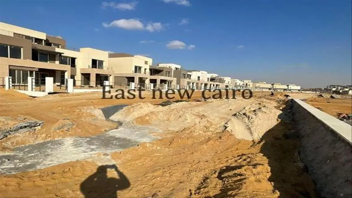 Luxury Villa for Sale with Private Garden and Pool