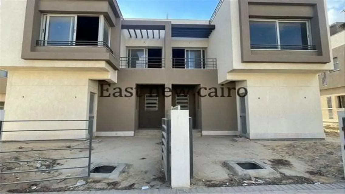 Luxury Villa for Sale with Private Garden and Pool