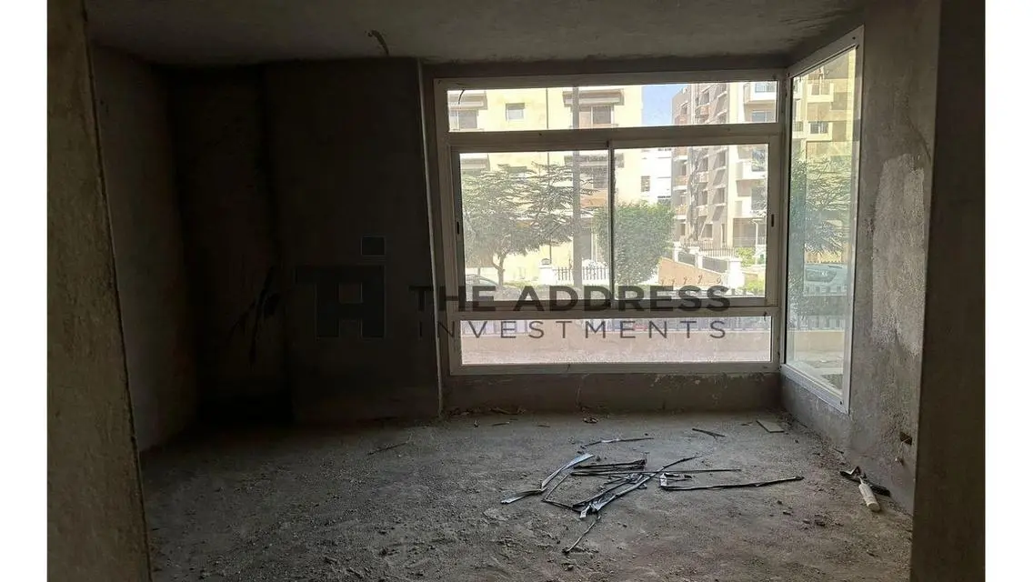 Luxury Villa with Spacious Design for Sale