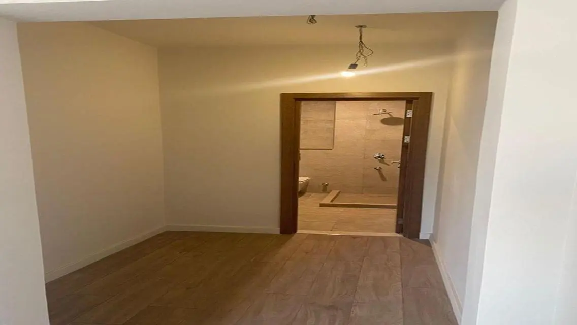 Luxury Apartment for Sale with 400 sqm of Amenities