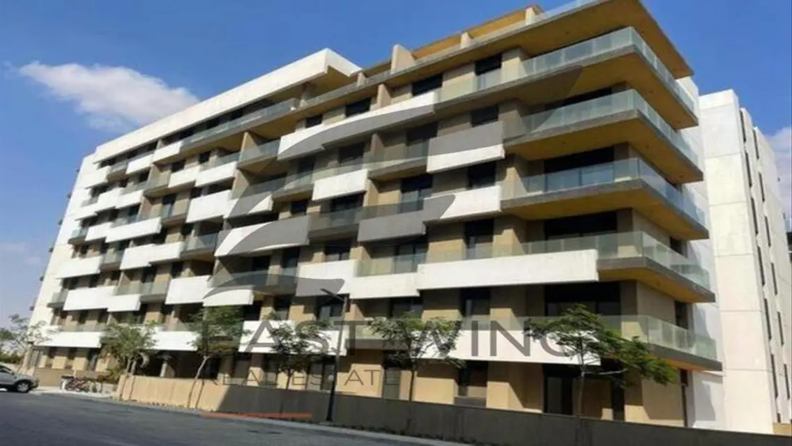 Apartment for Sale with Amenities in Madinaty