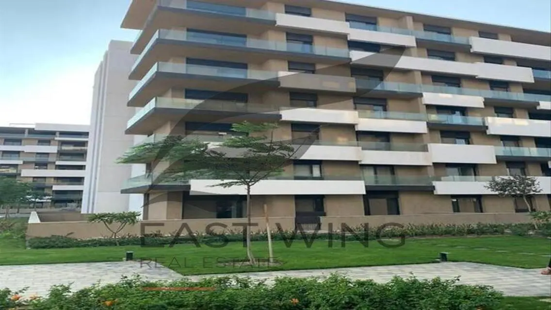 Apartment for Sale with Amenities in Madinaty