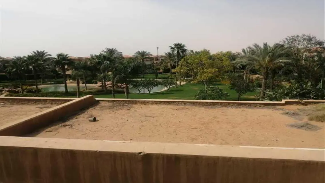 Luxurious Villa with Private Pool and Garden in the Heart of the City