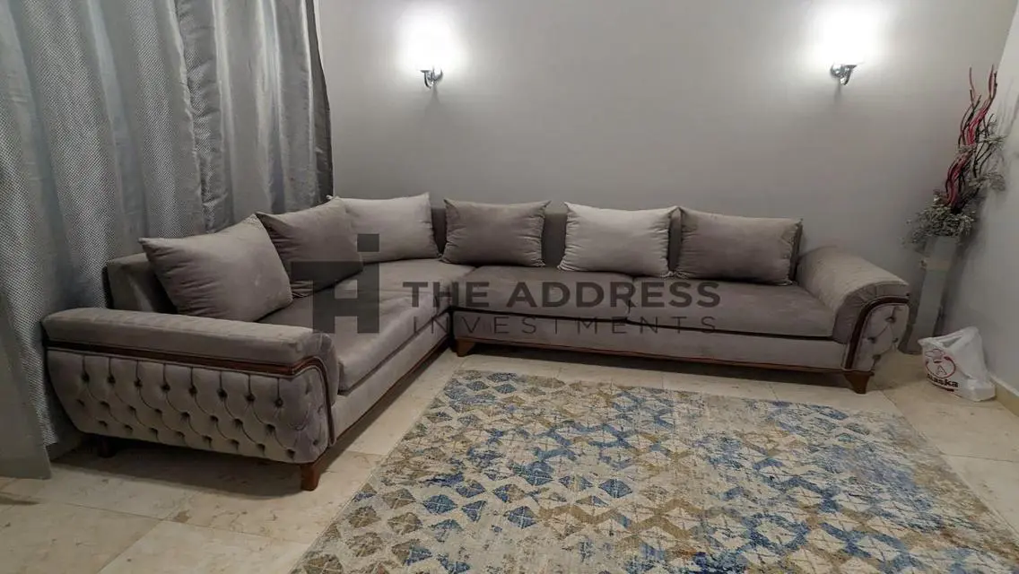 Luxurious Villa in Village Gate - New Cairo