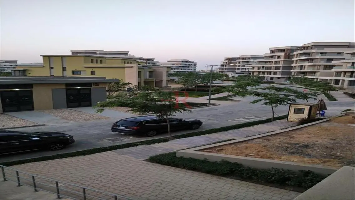 شقة فاخرة للبيع بمساحة واسعة