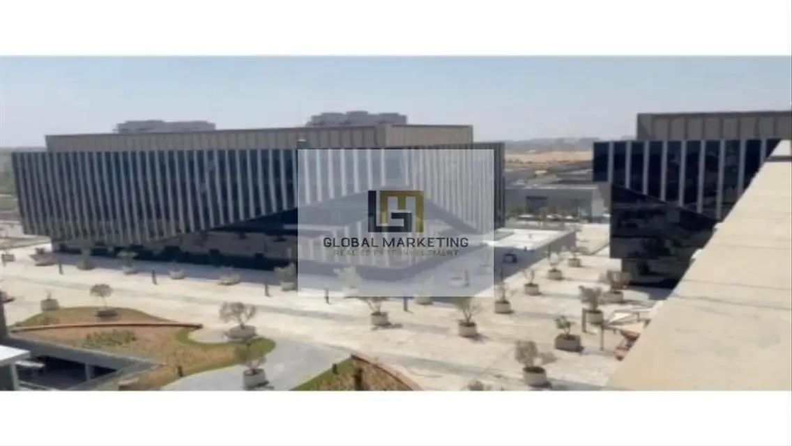 شقة فاخرة بمساحة 240 متر مربع للإيجار