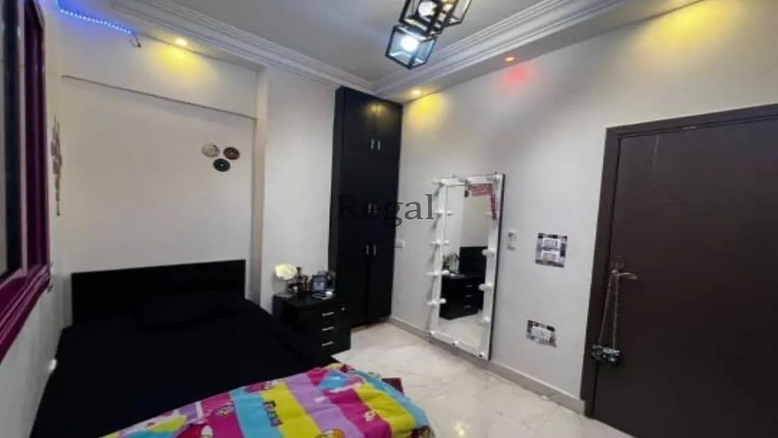 Luxurious 3-Bedroom Apartment in Strip-1
