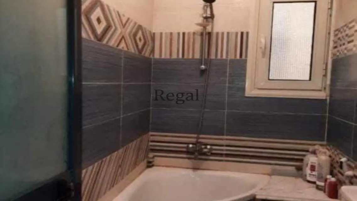 Luxurious 3-Bedroom Apartment in Strip-1