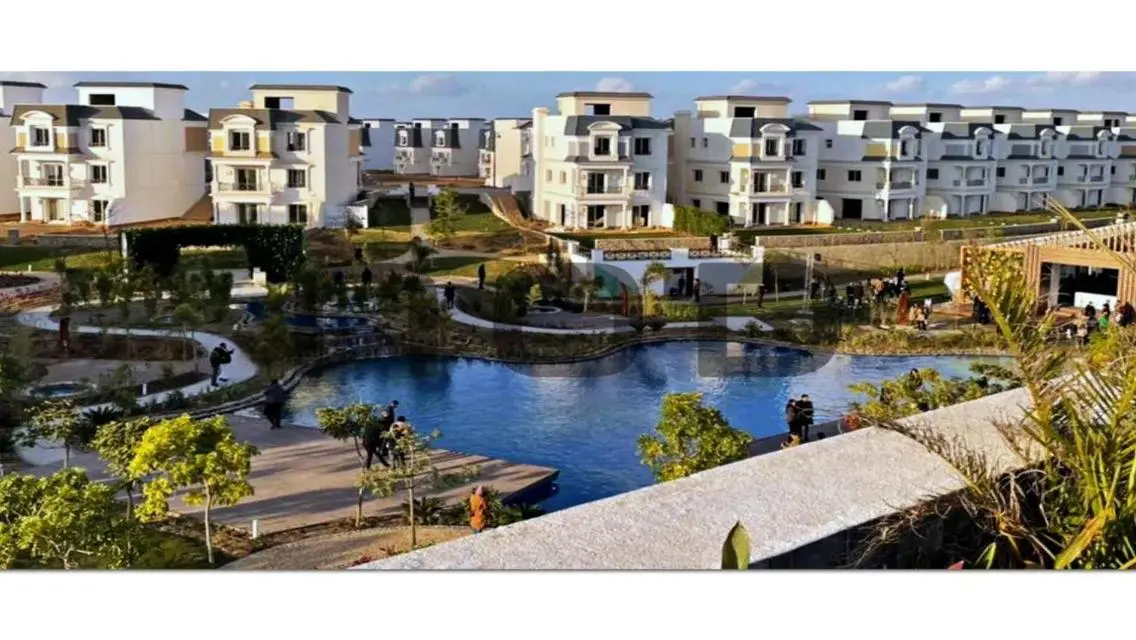 Luxurious Apartment with Balcony for Sale in Downtown