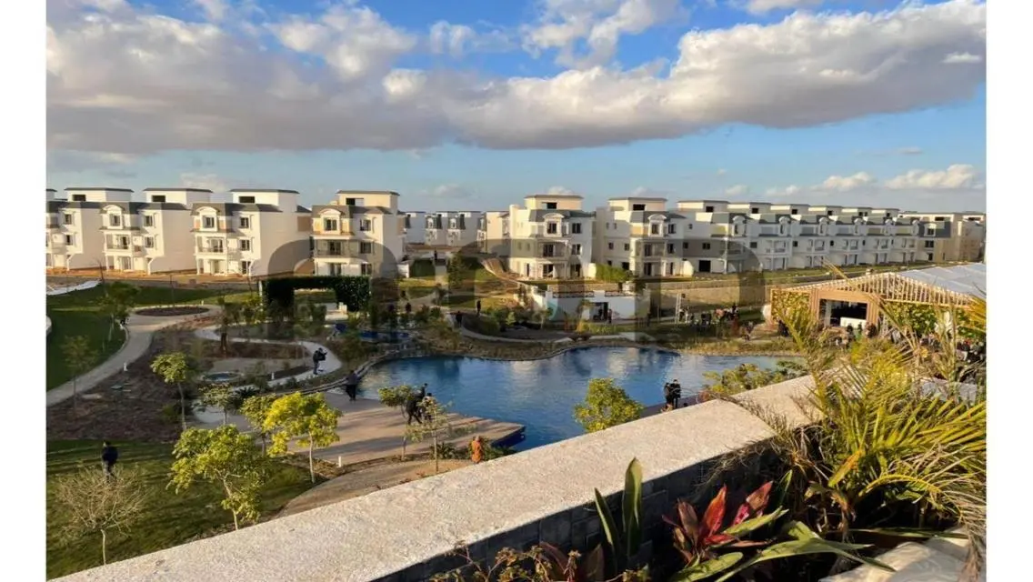 Luxurious Apartment with Balcony for Sale in Downtown