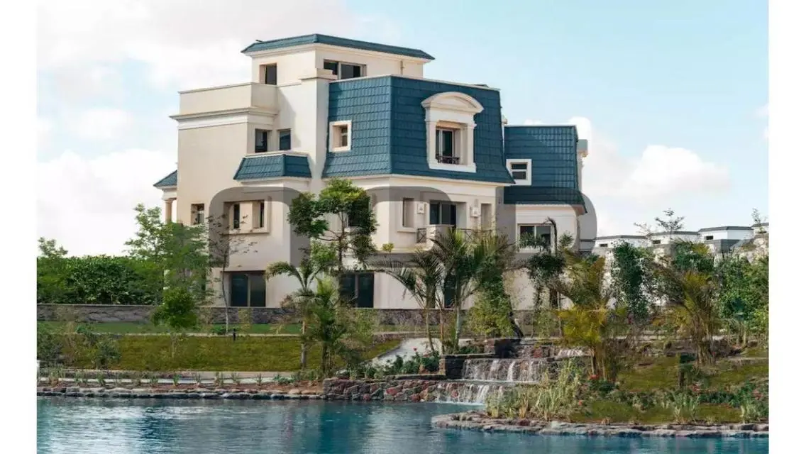 Luxurious Apartment with Balcony for Sale in Downtown