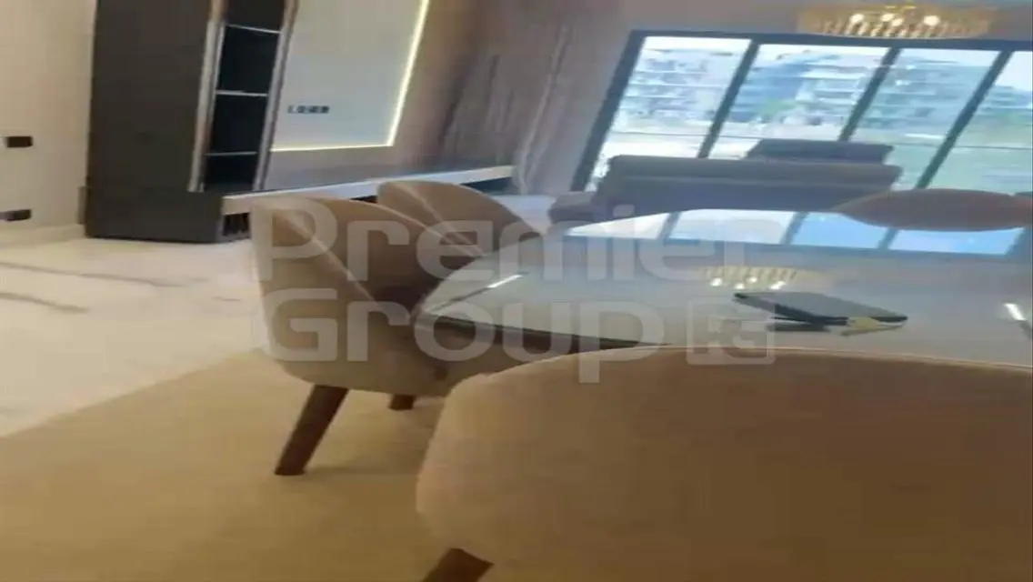 Stunning Apartment with Great Amenities in the City Center