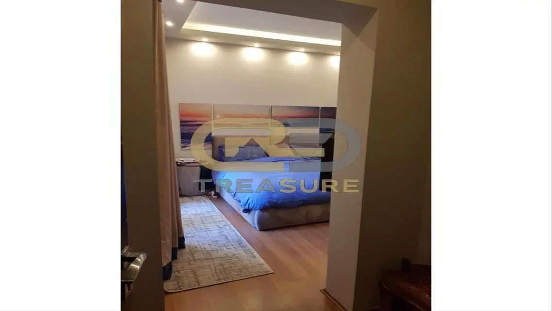 شقة فاخرة متاحة للبيع في كود CS1208