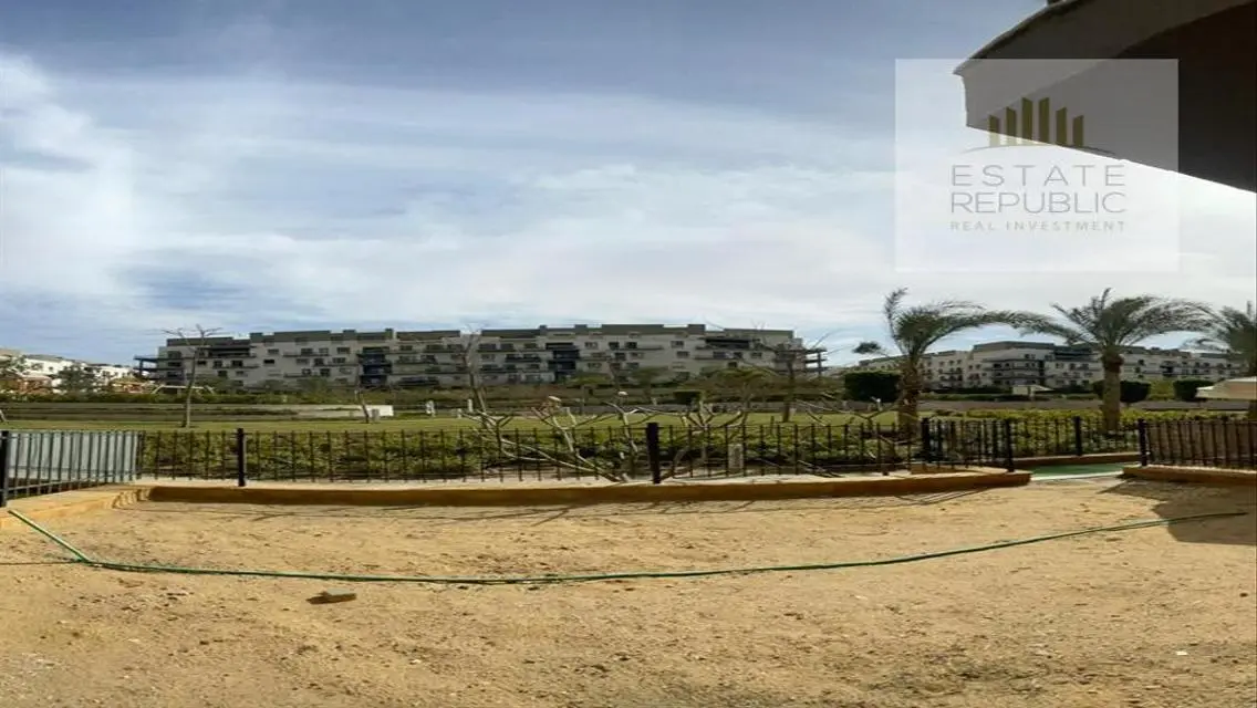 Luxury Apartment with Comprehensive Amenities for Sale