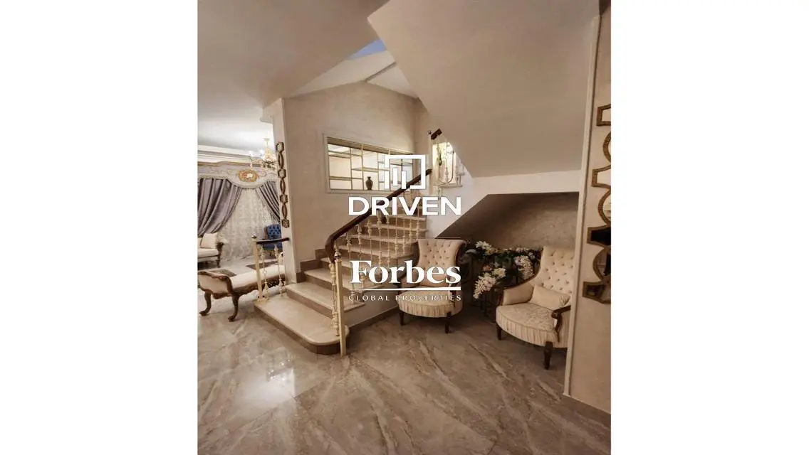 Luxury Apartment for Sale in the Heart of the City