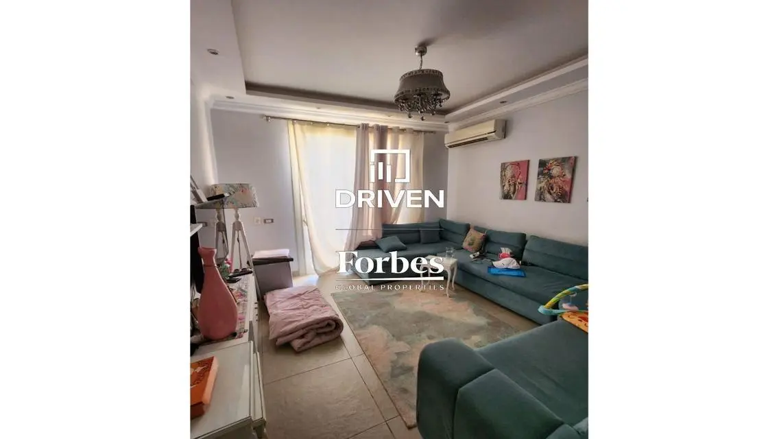 Luxury Apartment for Sale in the Heart of the City