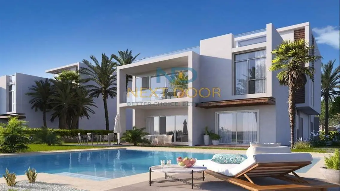 Luxury Apartment Overlooking Lakes Near Major Landmarks