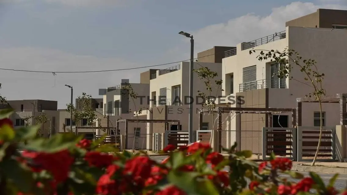 Luxurious Villa with Spacious Area in Badya 10-9 at an Attractive Price