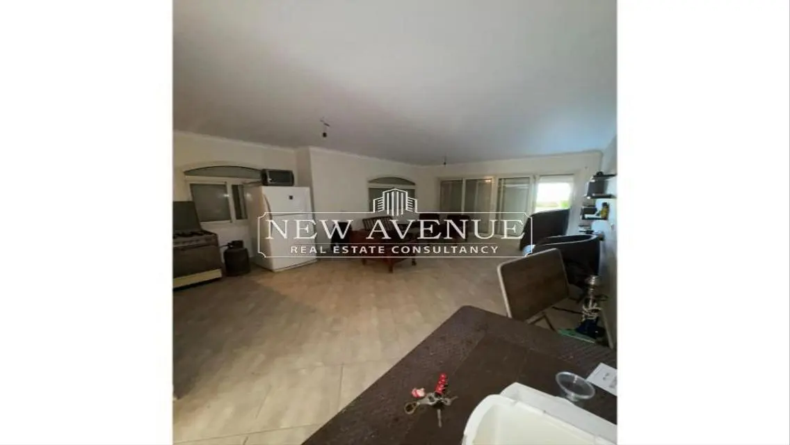 Luxurious Apartment with Spacious Design and Stunning Views