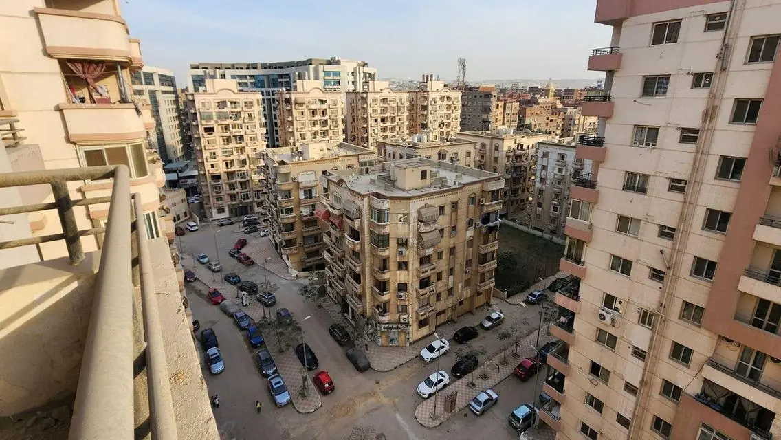 شقة فاخرة للبيع في موقع متميز