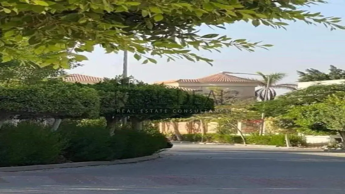 فيلا فاخرة للبيع بمساحة شاسعة وتجهيزات مميزة