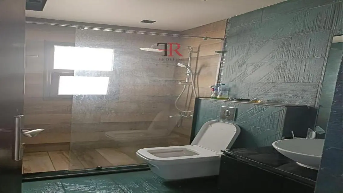Luxury 3-Bedroom Apartment in Eastown with Stunning Views