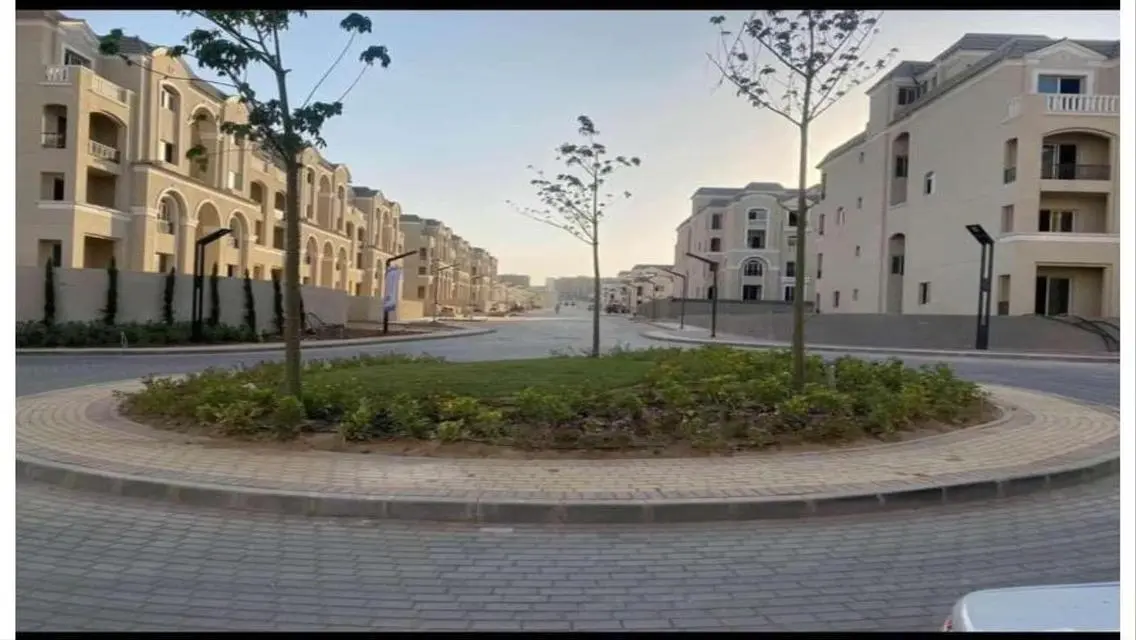 فرصة استثمارية مميزة! شقة فاخرة للبيع