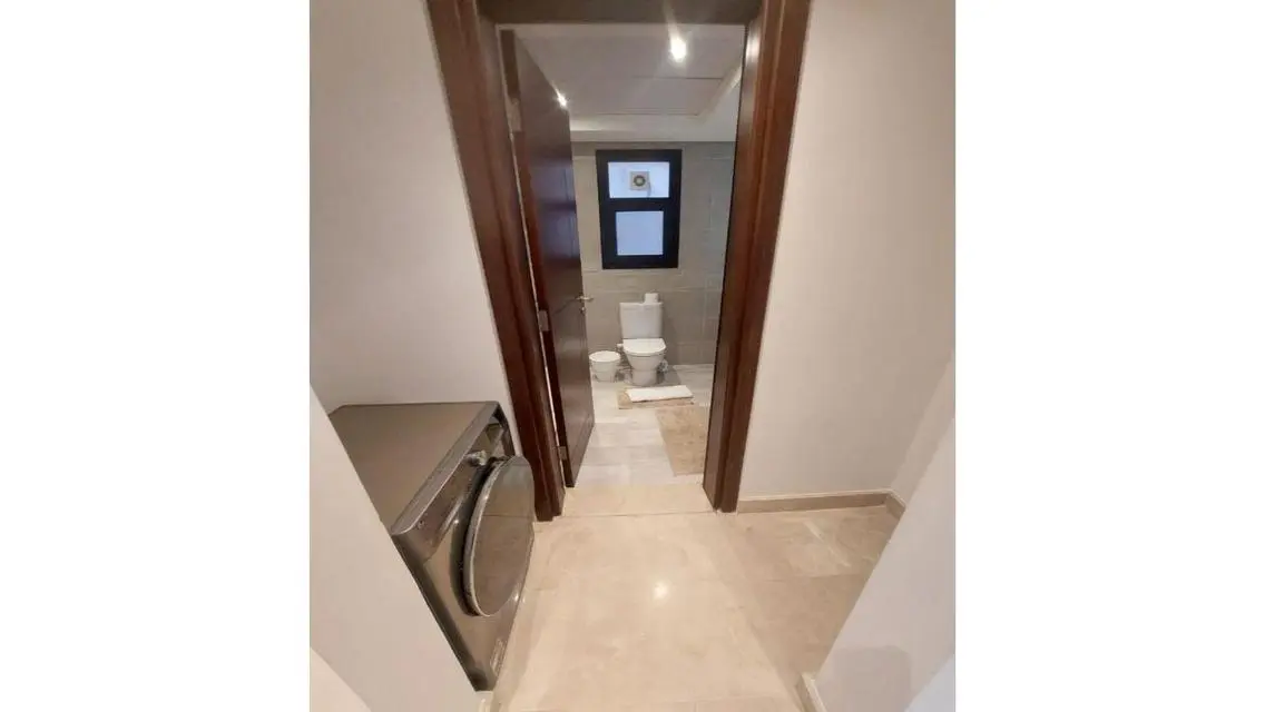 Luxurious Apartment with Balcony and Shared Pool