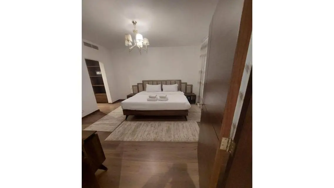 Luxurious Apartment with Balcony and Shared Pool