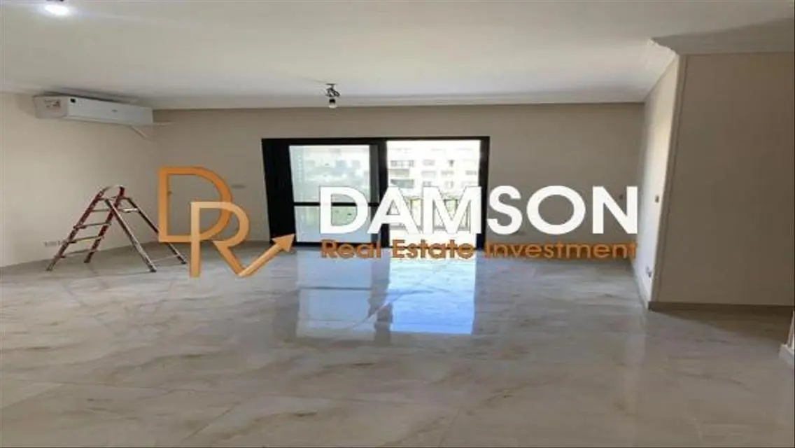 Luxury Apartment with Private Garden and Pool