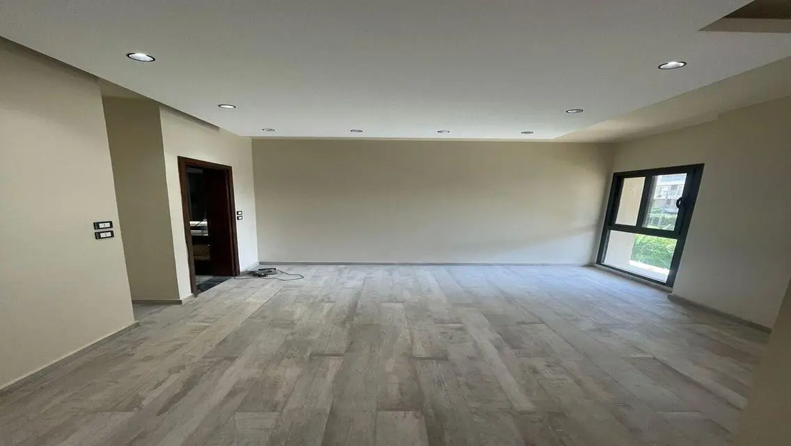 Property for Sale - 318 sq meters