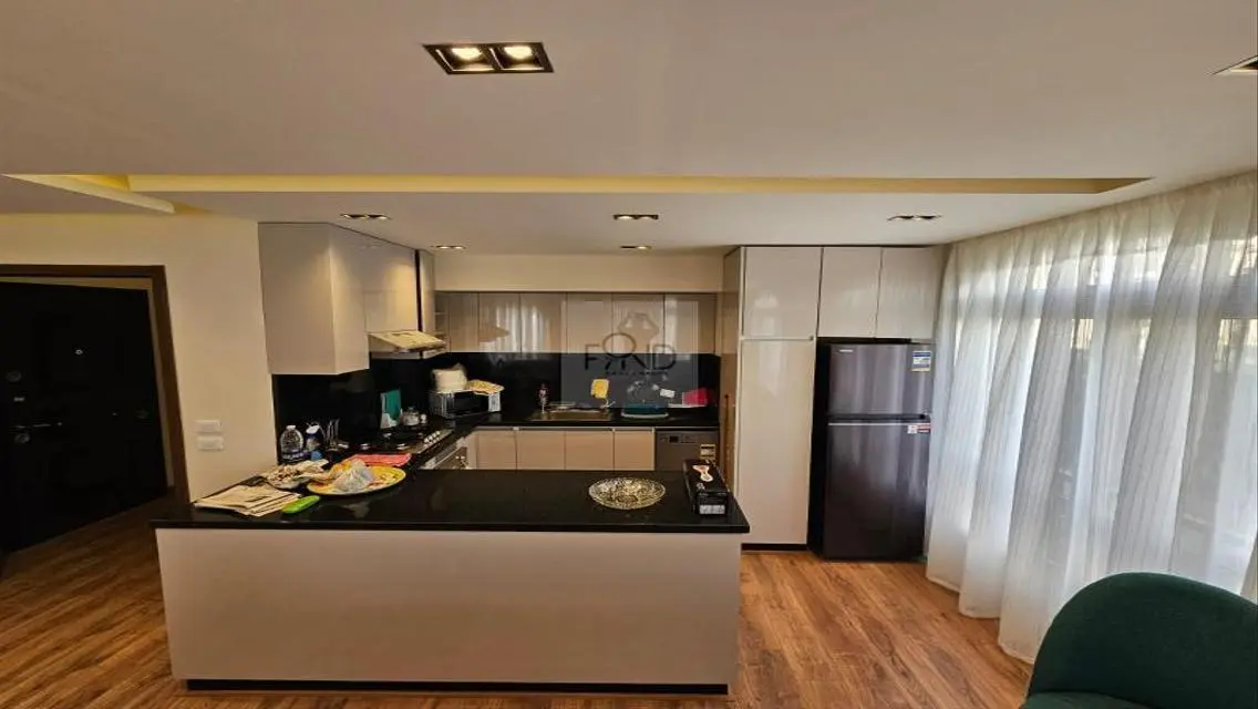 Stylish 140 Meter Apartment in Prime Location